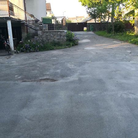 House Of Tea Apartment เบียโลวาร์ ภายนอก รูปภาพ